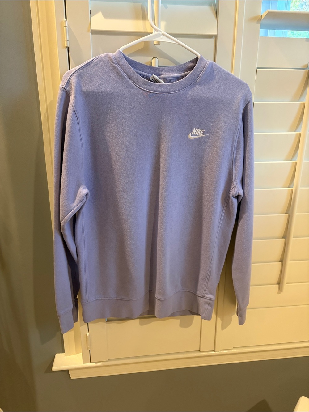 Nike Men’s Lilac Crewneck Sweatshirt